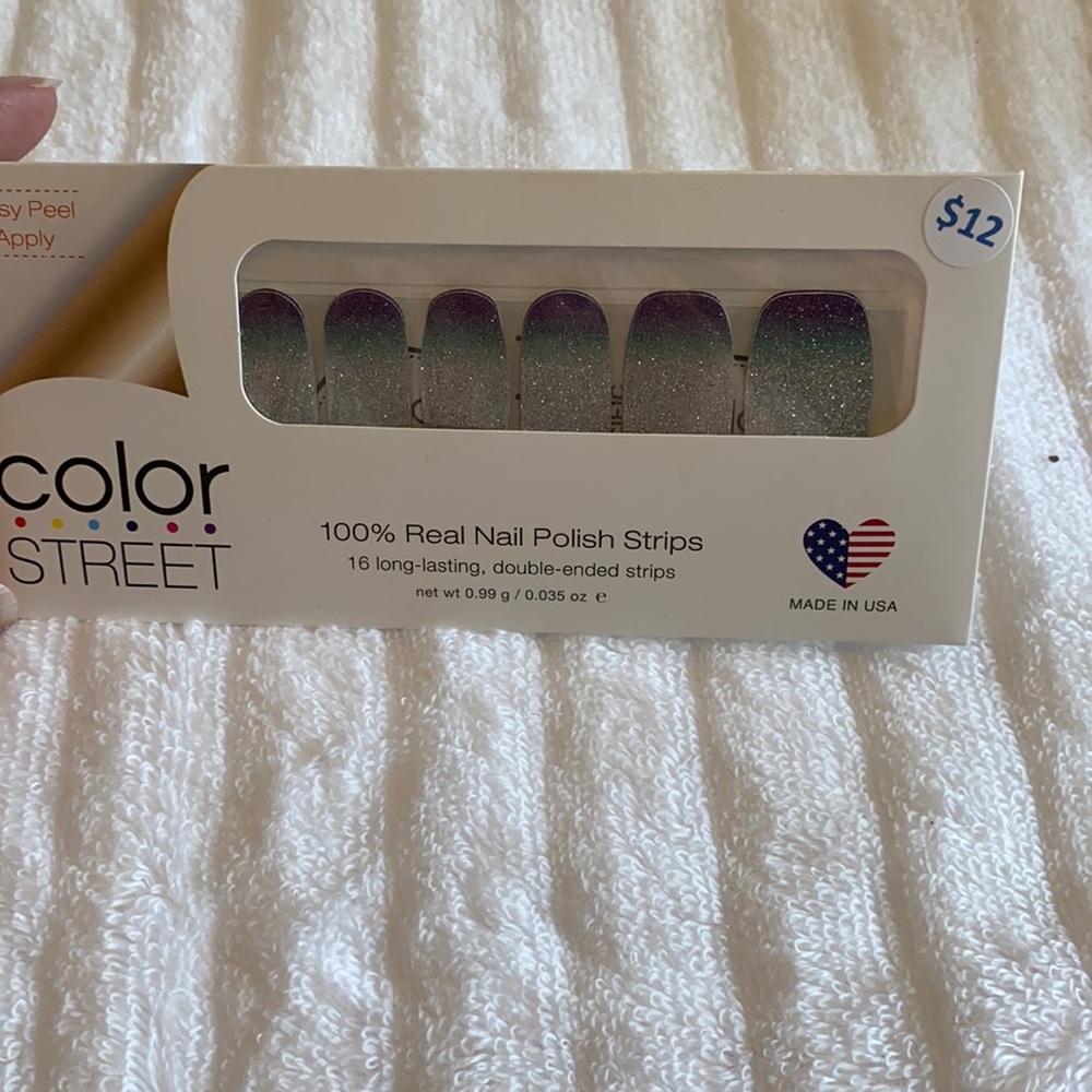 Color street nail strips in pacific waters